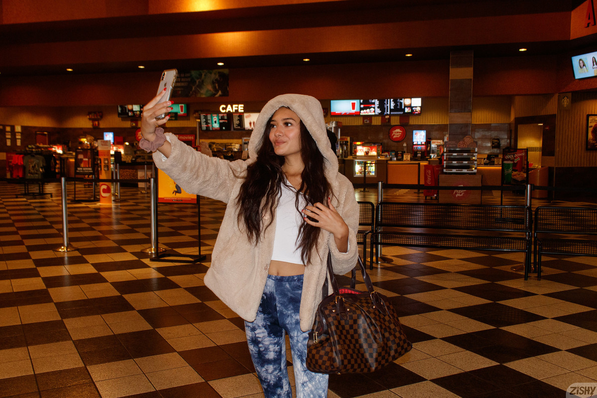 full_014_1457541321538917