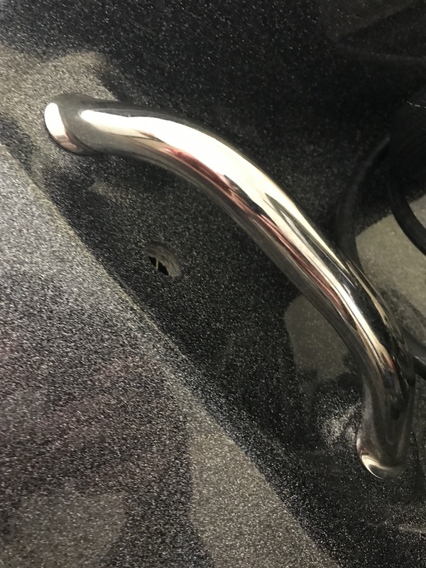 9208B454-151C-40A3-B228-B8AE22BF669A