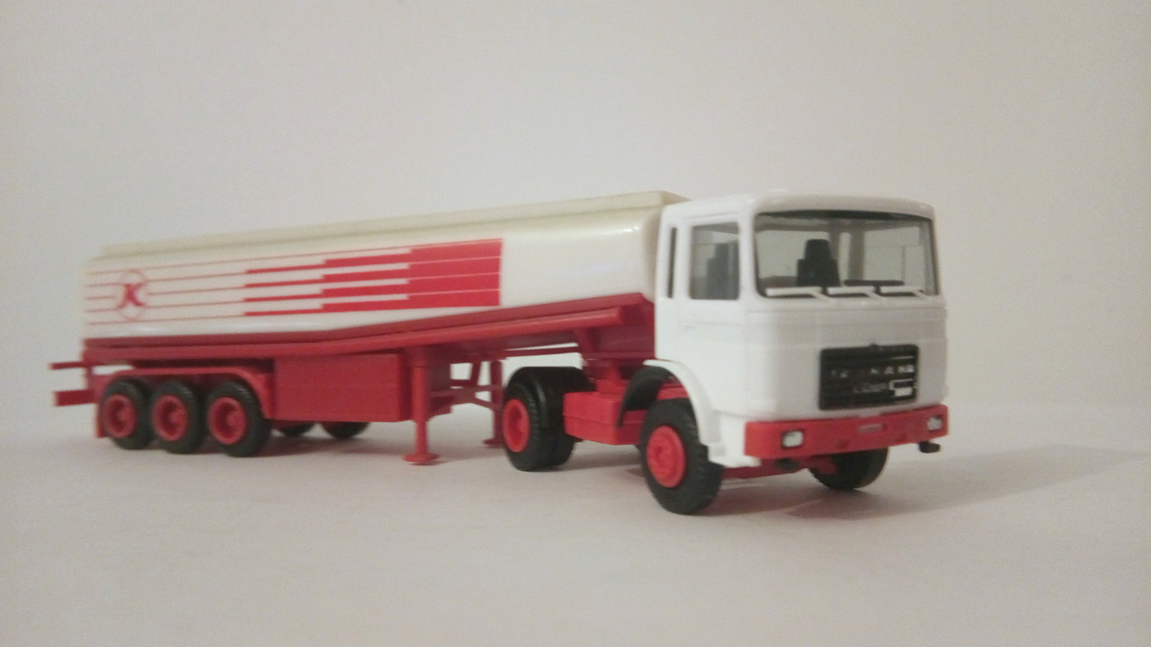 Mach (9203)