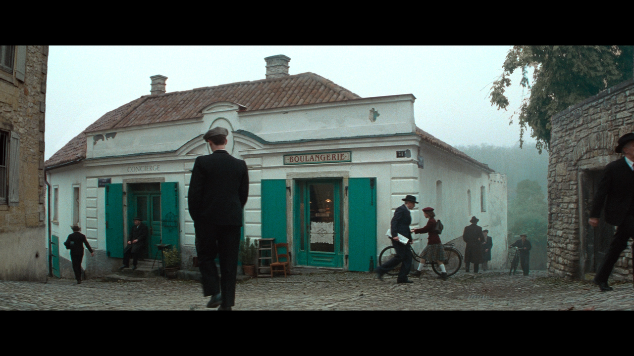 mpv-shot_White.Bird.2023.1080p.BDRemux.AVC-Нечипорук_00_16_43_0005