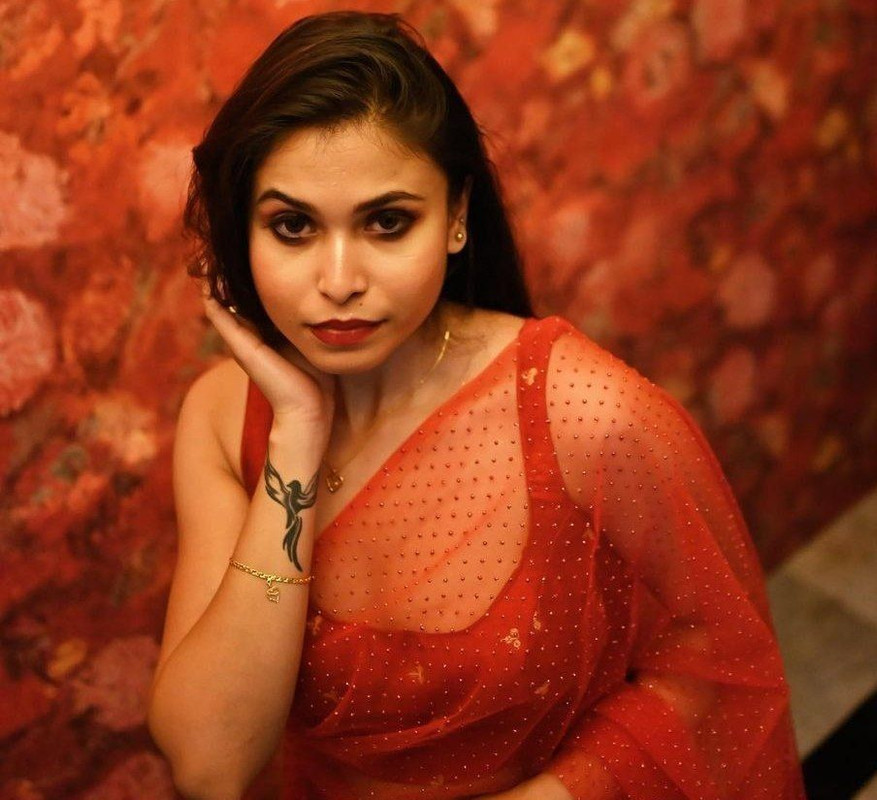 Bongo naari giving Blowjob nude video Latest