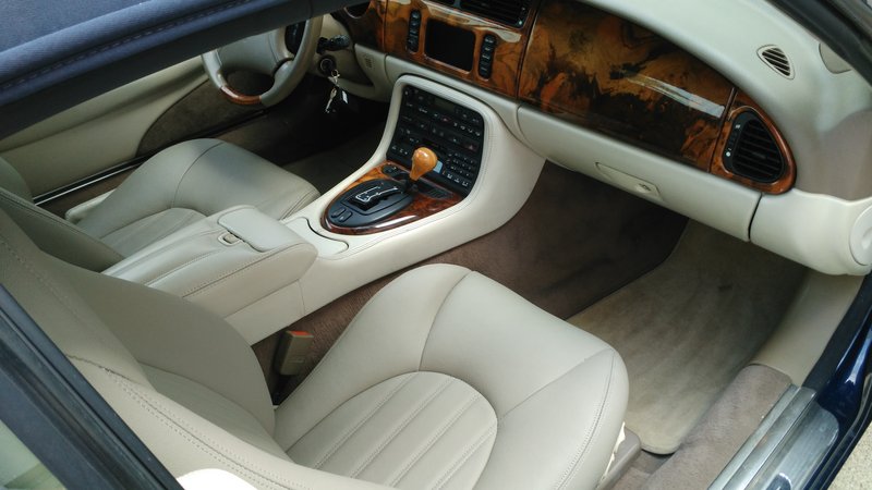 Alcantara mieux que le cuir ? IMG-20170808-121229