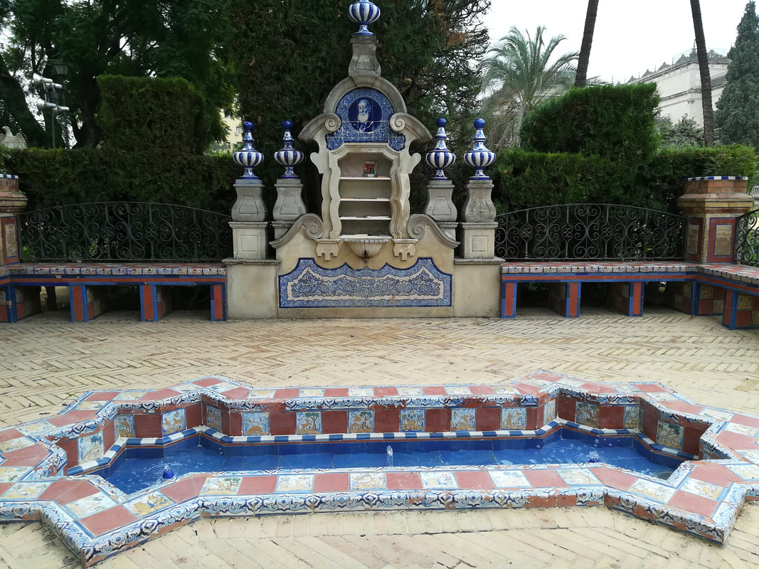 Sevilla, bajo la lluvia de otoño - Blogs de España - Día Cuatro: Plaza España, el parque de María Luisa y conclusiones. (8)