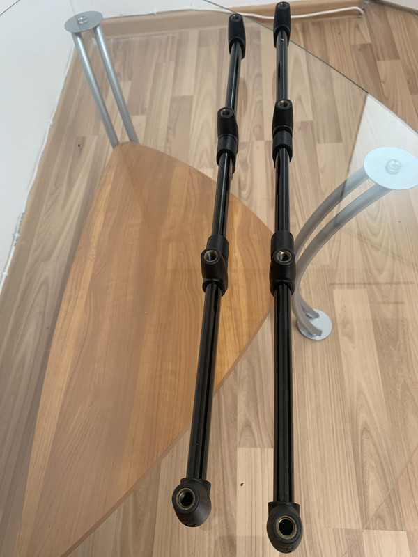 DC85CB14-BB4A-4FA4-94CE-E4E98C9DE6FF