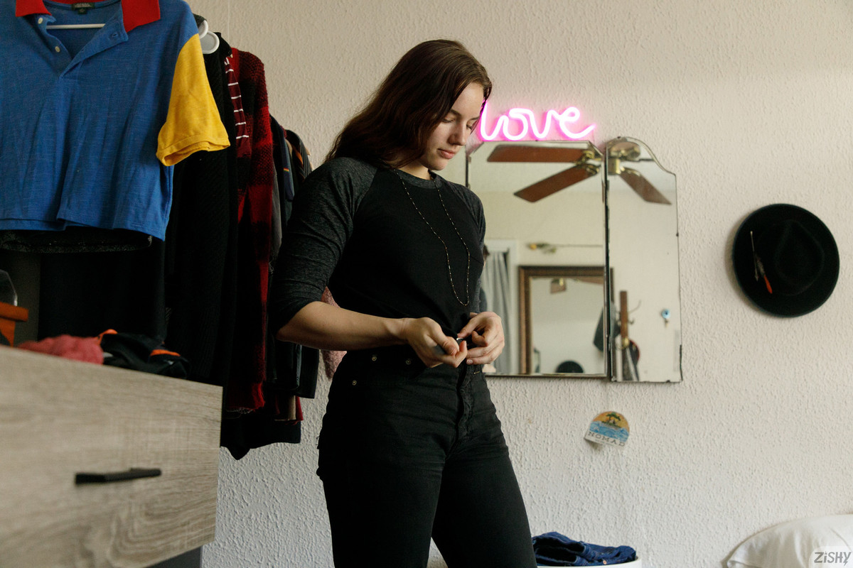 full_016_0845381332265487