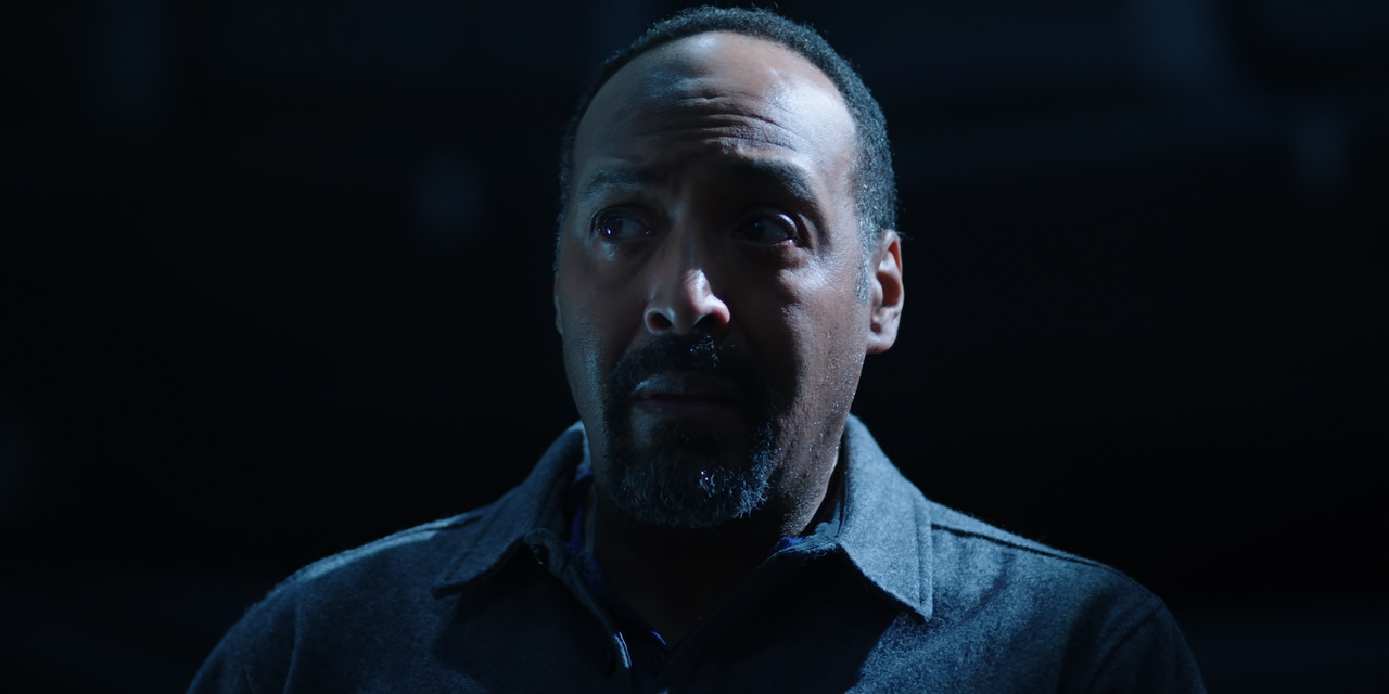 The.Flash.S09E05.Mask.of.the.Red.Death.(2).1080p.10bit.BluRay.AAC5.1.HEVC-Vyndros.mkv_snapshot_06.01