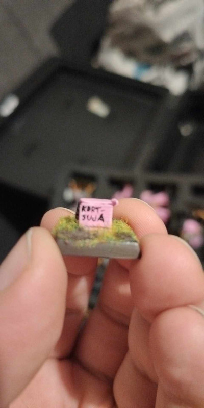 received_390980343596835