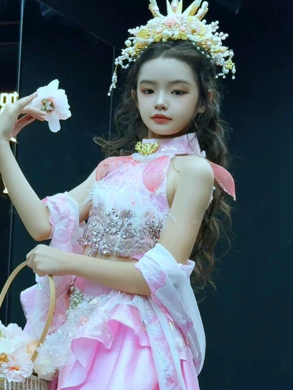 童模苡墨MOMO,贺苡墨,ロリータ,Lolita,萝莉塔,炉利,Loli,萝莉,亜炉,華炉,少女,甜妹,Tiny Model,童模