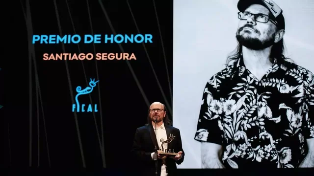SANTIAGO SEGURA RECIBE EL PREMIO DE HONOR EN LA GALA INAUGURAL DE FICAL 2024