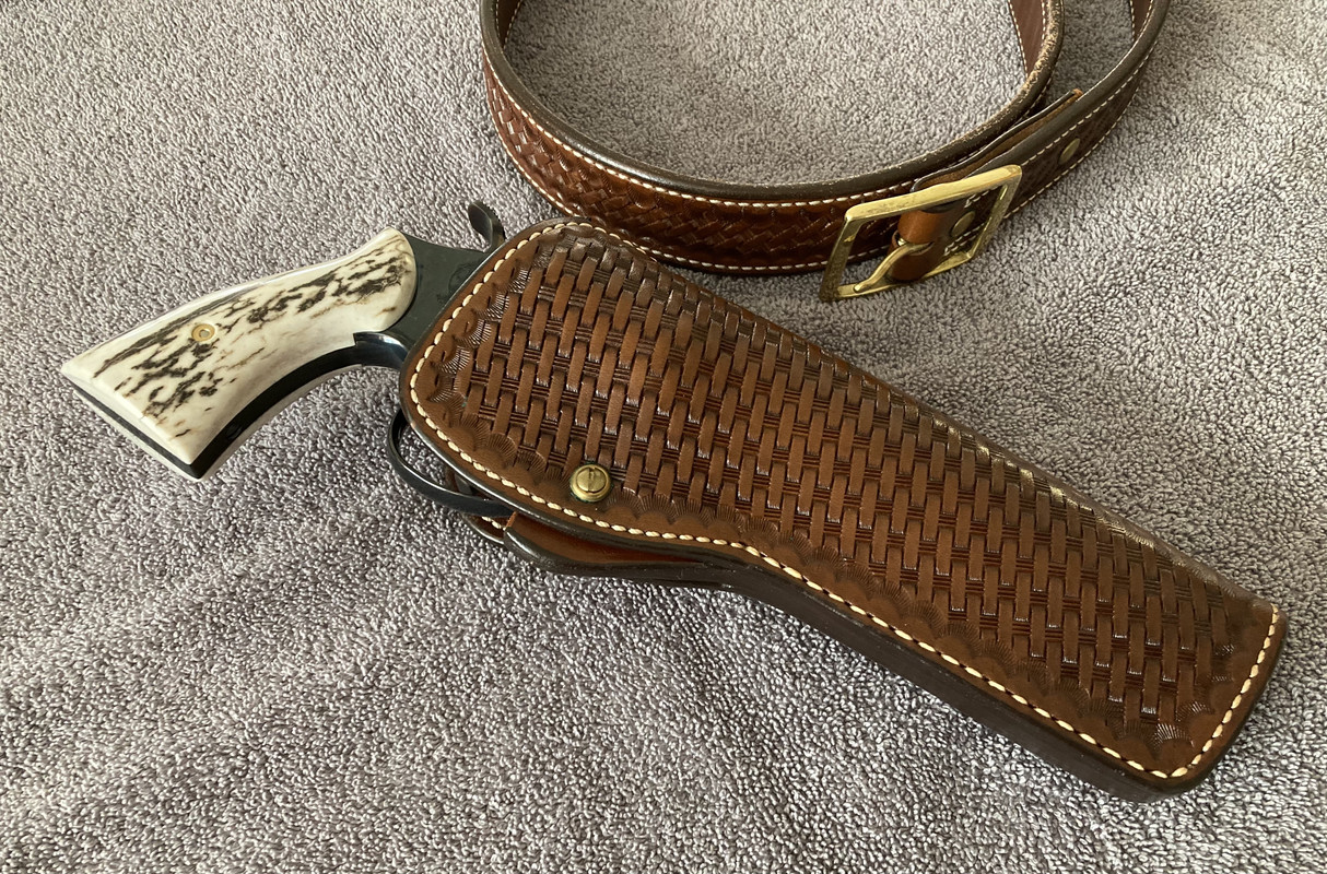 0FECB69F-79D9-4F58-9673-9860215B52BA