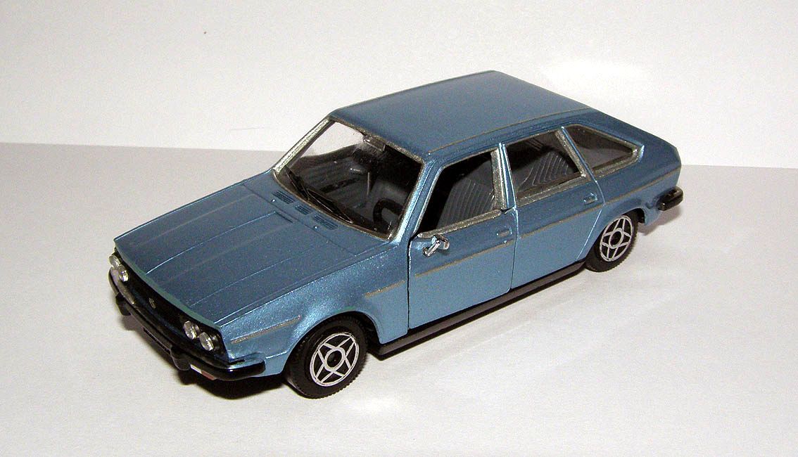 1975 Renault 30 TS (Jet Car de Norev #856) 1