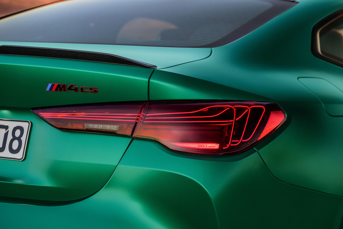 P90548636_highRes_the-all-new-bmw-m4-c