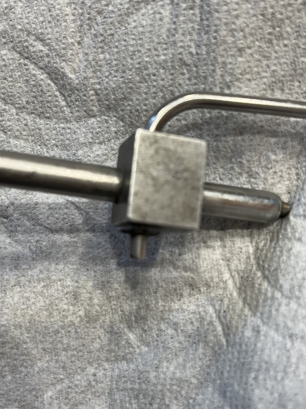 ABAF7201-7007-43DF-988A-00F8FE57262B