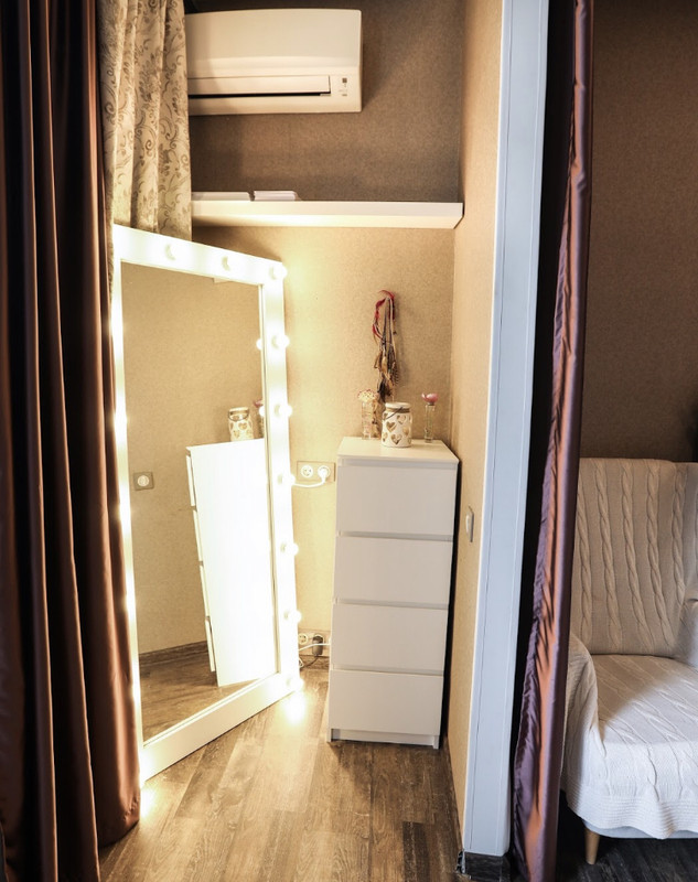 9ED034E7-1D81-4204-AF18-89F3FF91085B