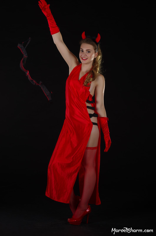 MarvelCharm_Monica-Halloween-2016-022