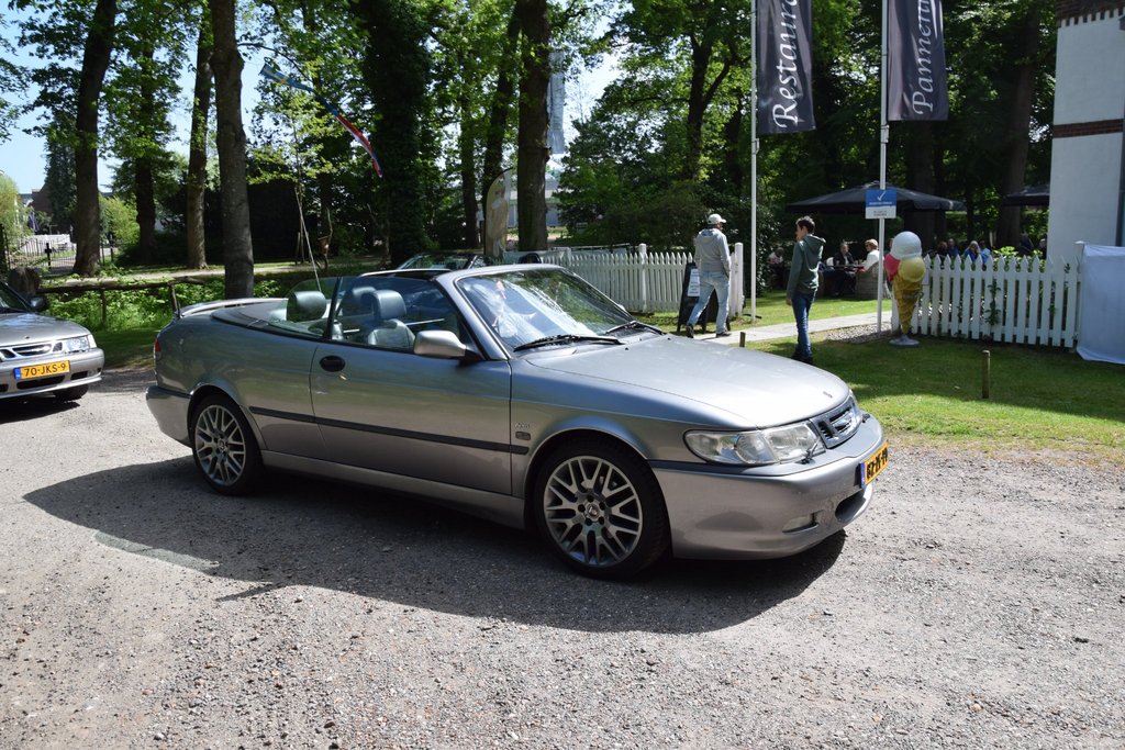 564D1371-DE1F-403C-94A6-9E92BEA6DDC0