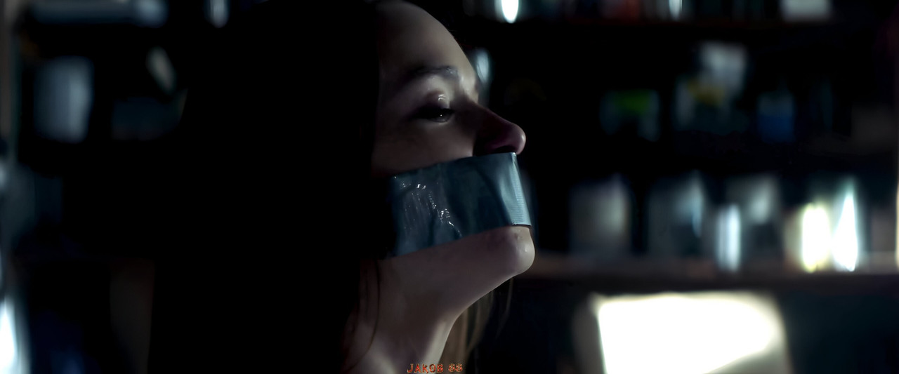 Alexandra Essoe 14 - Midnighters 2017