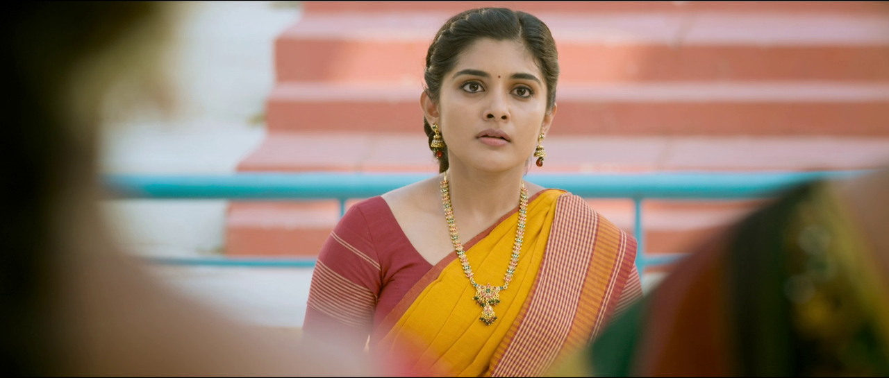 Nivetha Thomas- [SNASP] Busty ASS & Navel Sip scene -Ninnu Kori  (19)