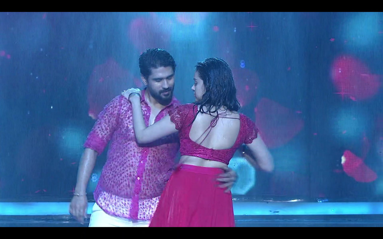 [Image: vlcsnap-2025-10-11-23h47m28s696.jpg]