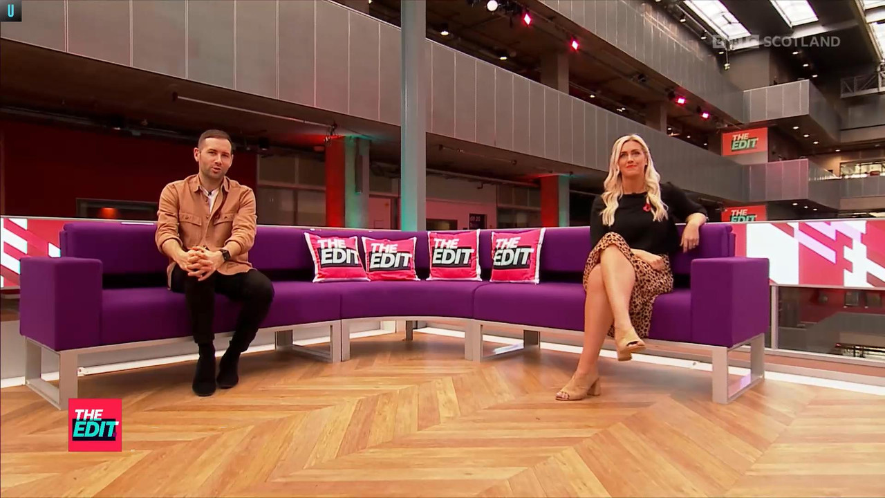 11.06 - 19.15.00 - The Edit  ᴺᵉʷ. Entertainment news and chat with Am....ts_snapshot_03.34_[2021.11.