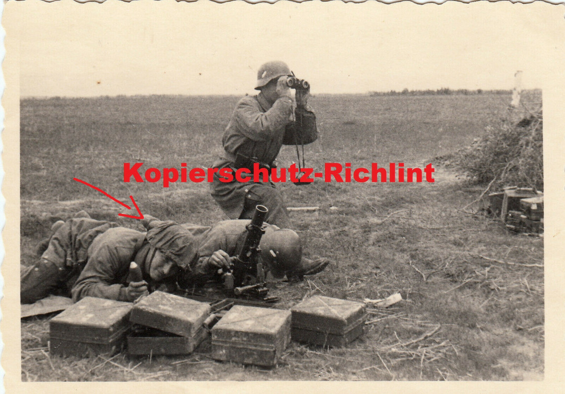 Wehrmacht leichter Granatwerfer im Einsatz Stahlhelm Tarnbezug SCHÖN