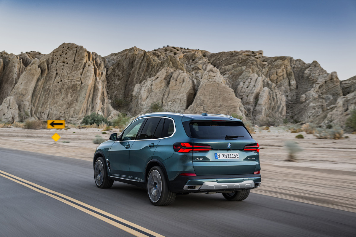 P90489767_highRes_the-new-bmw-x5-xdriv