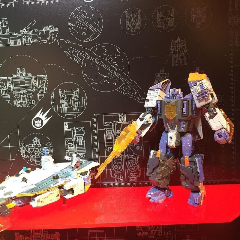 C4-YMZfWYAAI0XT__scaled_800