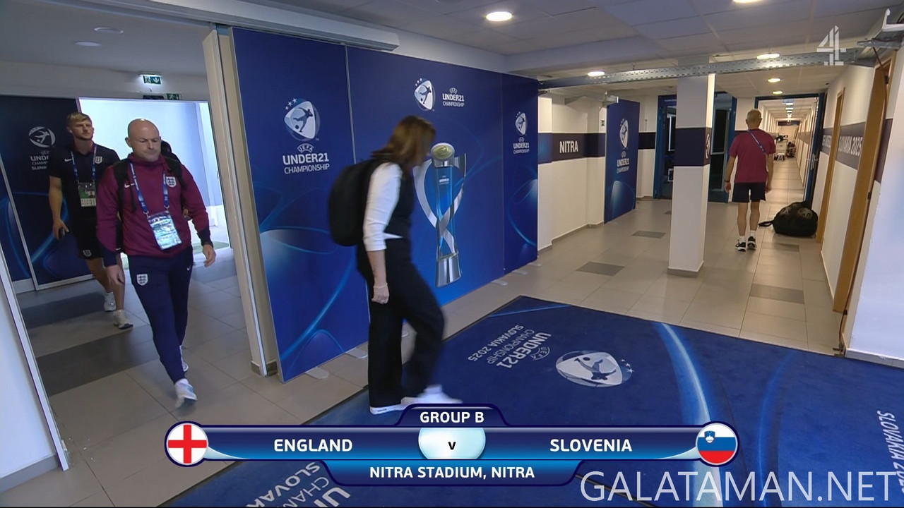 [Image: 06-15-17-25-00-Channel-4-HD-Live-UEFA-U2...49-054.jpg]