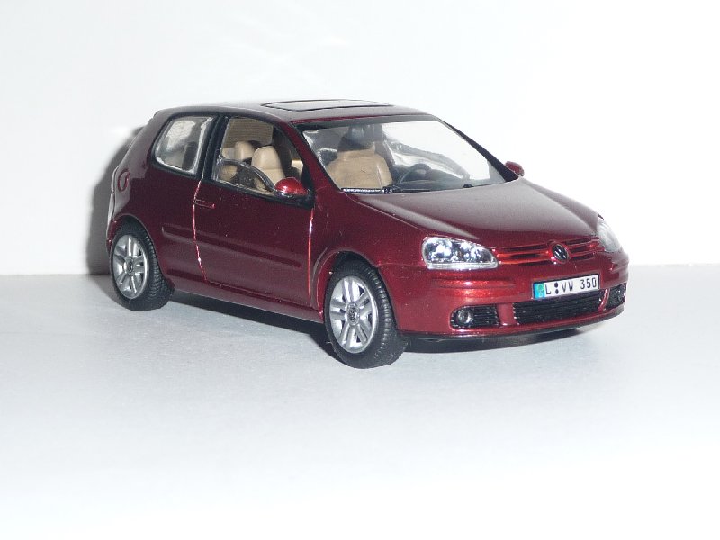 VW Golf4 Schuco (2)