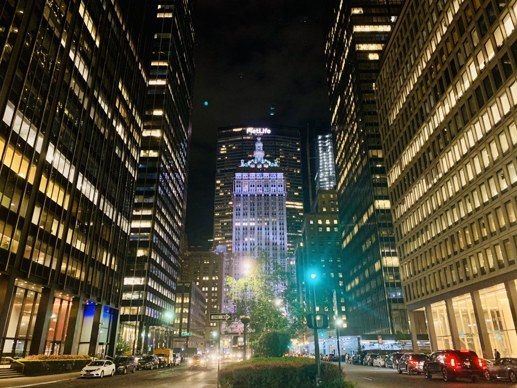 3339B2F9-2F29-437C-BE59-10EEB3AD7DBF