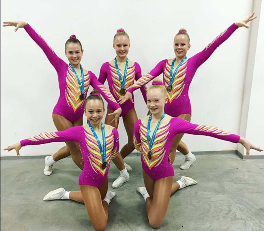 34F01796-5CF7-43C6-80C3-0B39C827E8E2