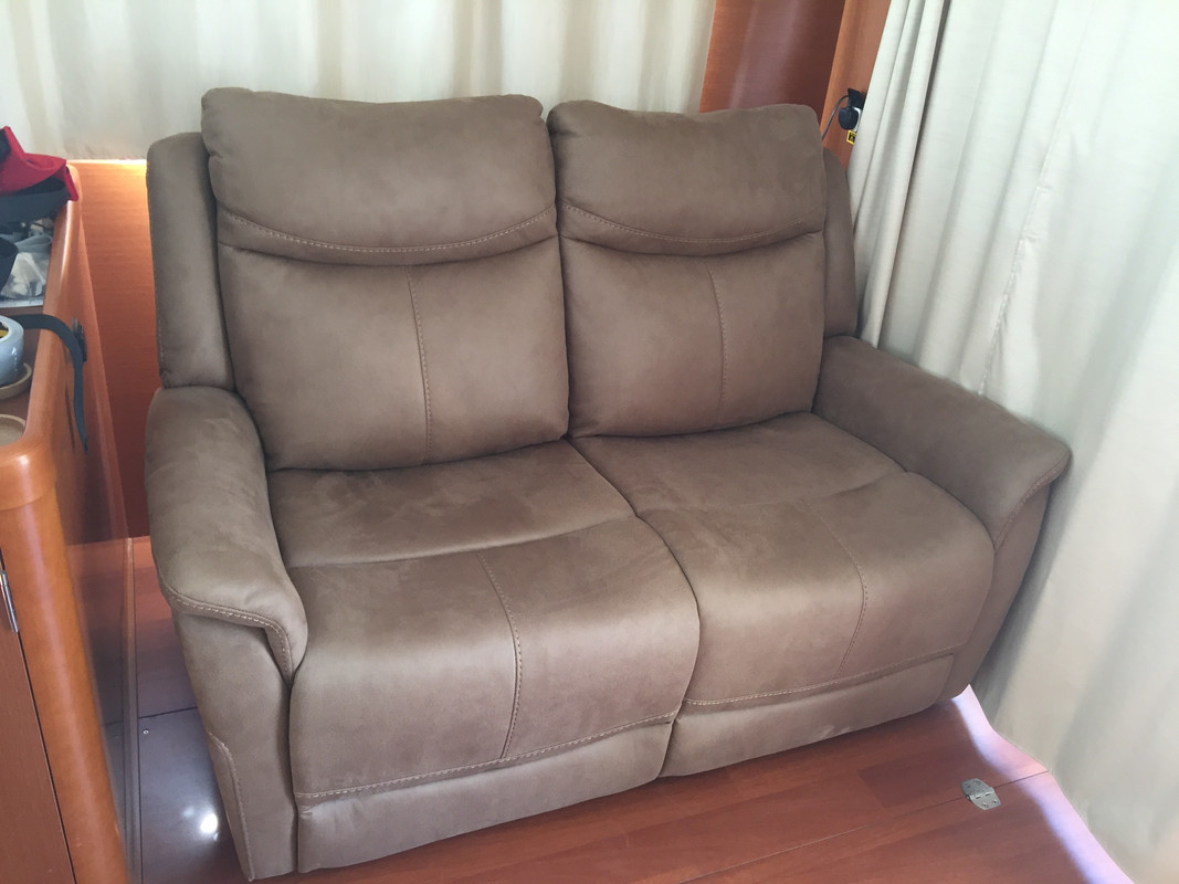 B4176969-B063-4322-A93B-0F456E74E2A7