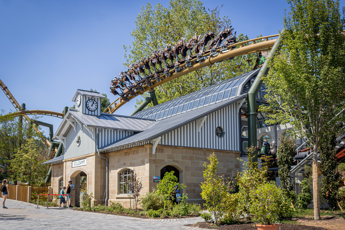 28551D28-0DA8-4D58-92D0-BEDB2A3CC653