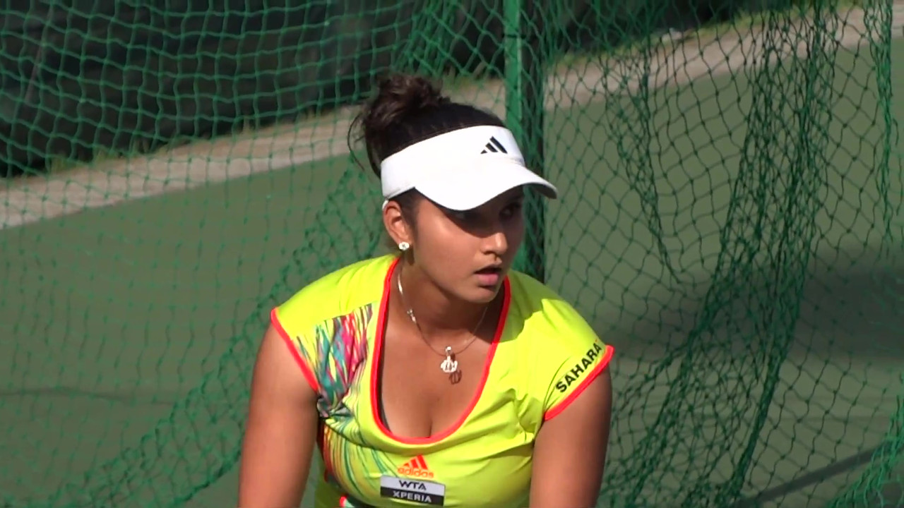 Sexy Sania Mirza S Nipple Impression Cleavage Thighs Boob Bounce Up 23115 |  Hot Sex Picture