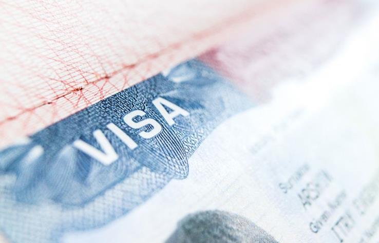 Las deudas afectan el obtener la residencia en un nuevo país Visa-usa