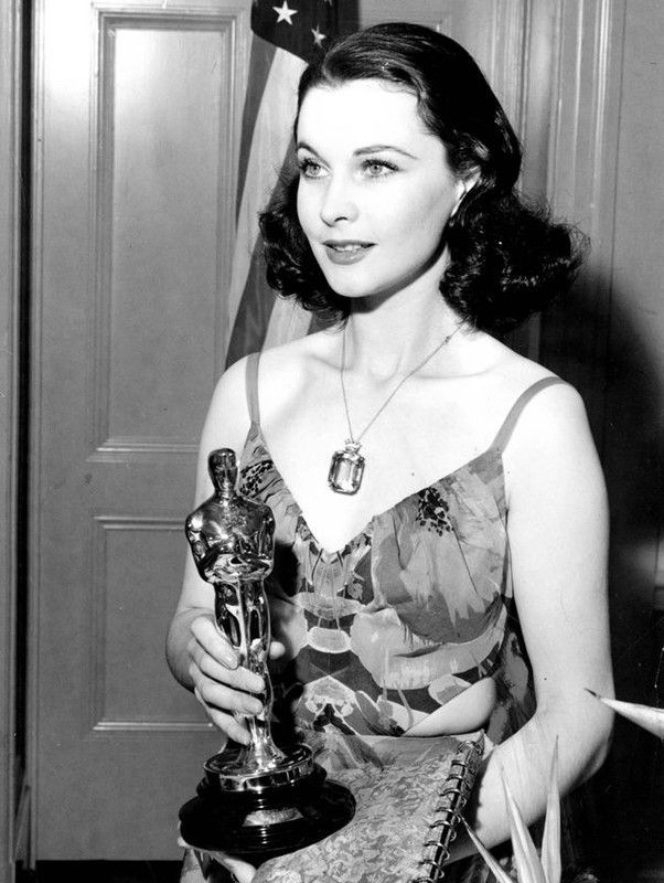 Vivien_Leigh_iz44