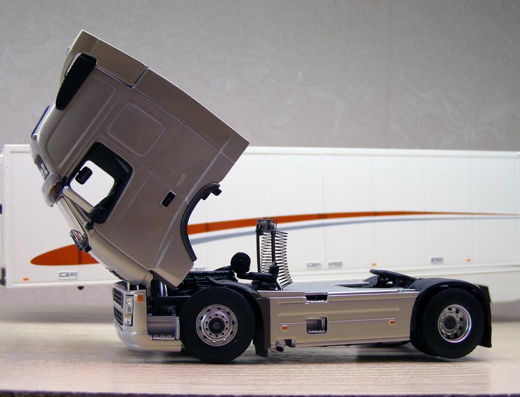 Volvo FH12 w Trailer (7)