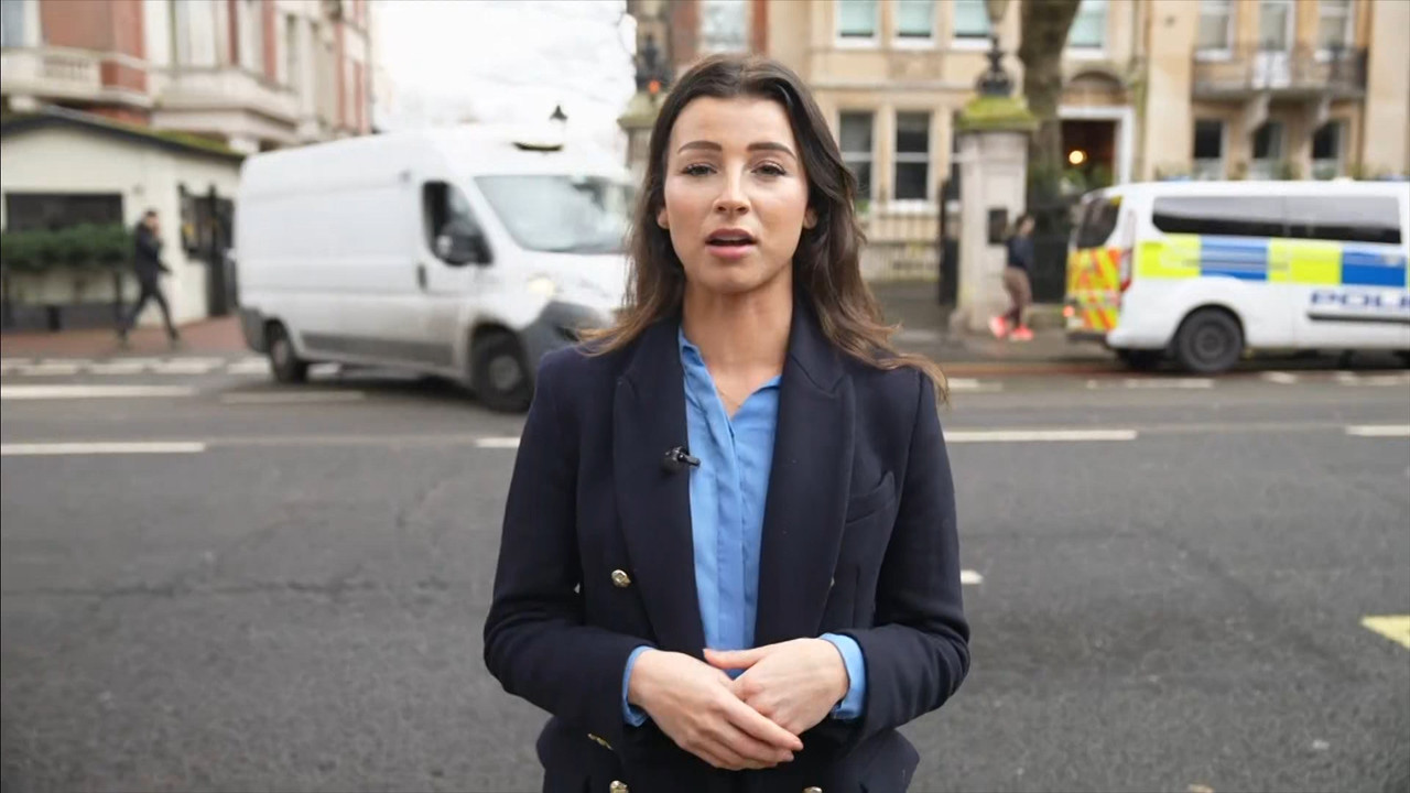 BBC London News_20240217_17401745.ts_snapshot_03.34.376