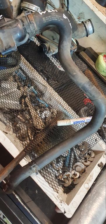 Патрубок системы охлаждения