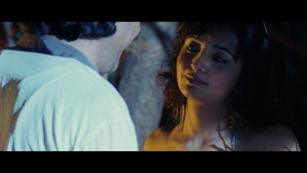 Miss.Lovely.2012.1080p.NF.mkv_snapshot_03.07_[2021.07.14_11.02.38]