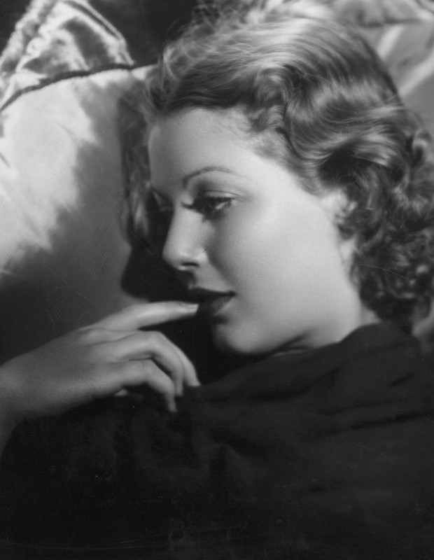 loretta_young_d16
