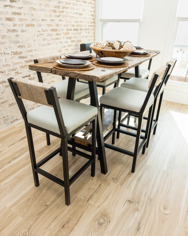 Neutral on Burgundy - Image 8