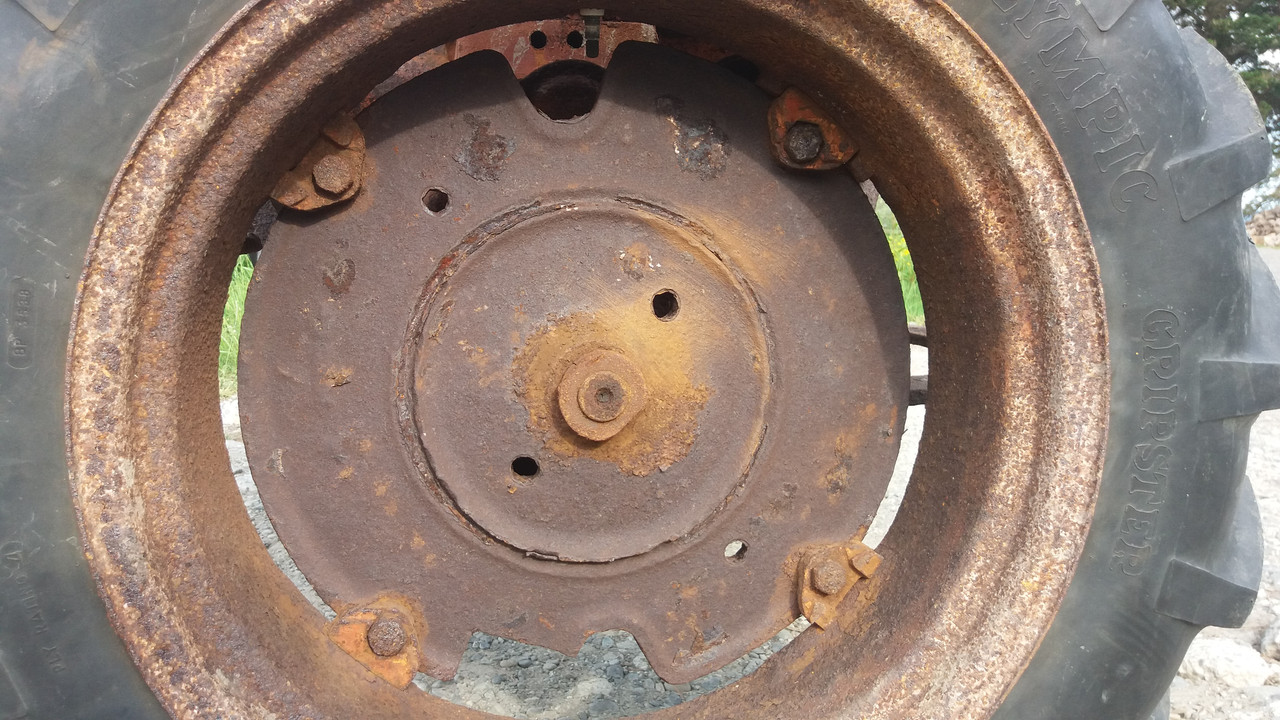 I have cleaned the flaking rust off