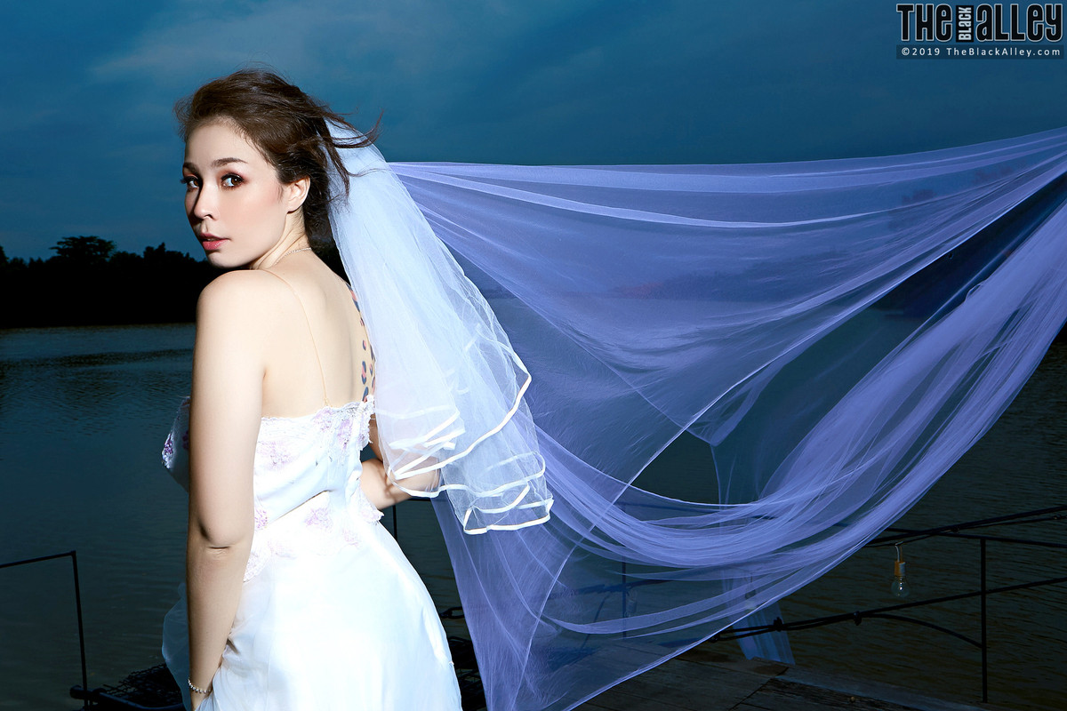 natcha-10-030