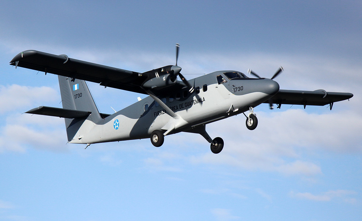Twin-Otter.jpg