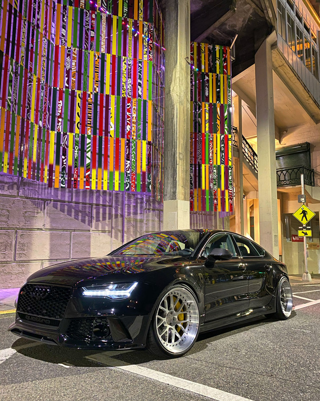 RS7_WB_PikePlace_01