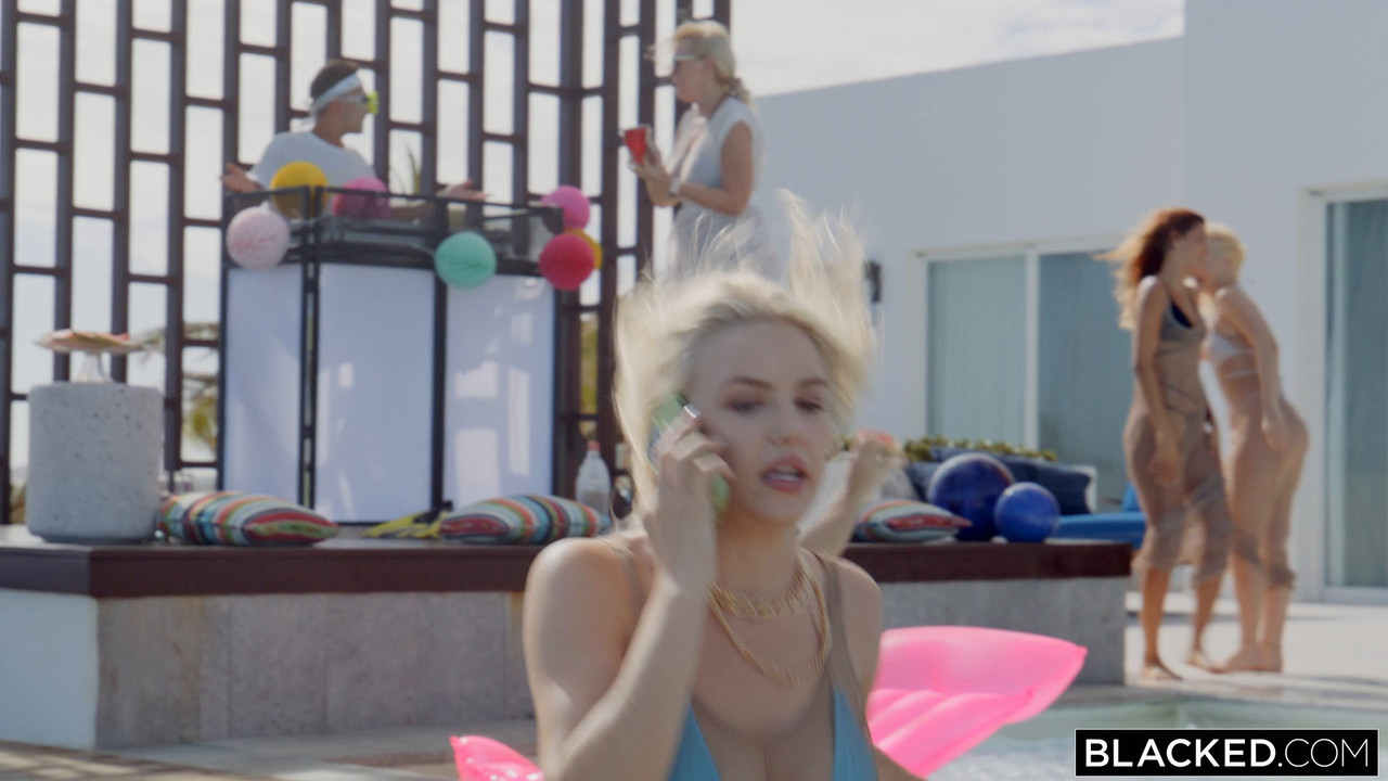 Agatha Vega Lika Star Jazlyn Ray - Time Of My Life - BLACKED.mp4.0001