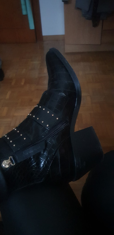 15732314233828583832102552780368