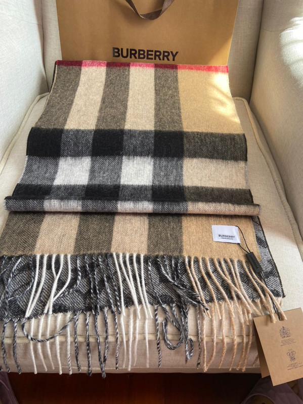 9659497D-DDE2-4F7A-B097-12BB9CC62170