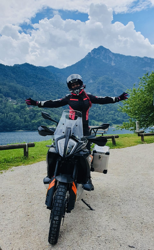 2B37F5E0-C720-43B3-A9C8-84B12A52189E